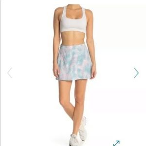 NWT Outdoor Voices 'Ready Set Skirt' Prism Score